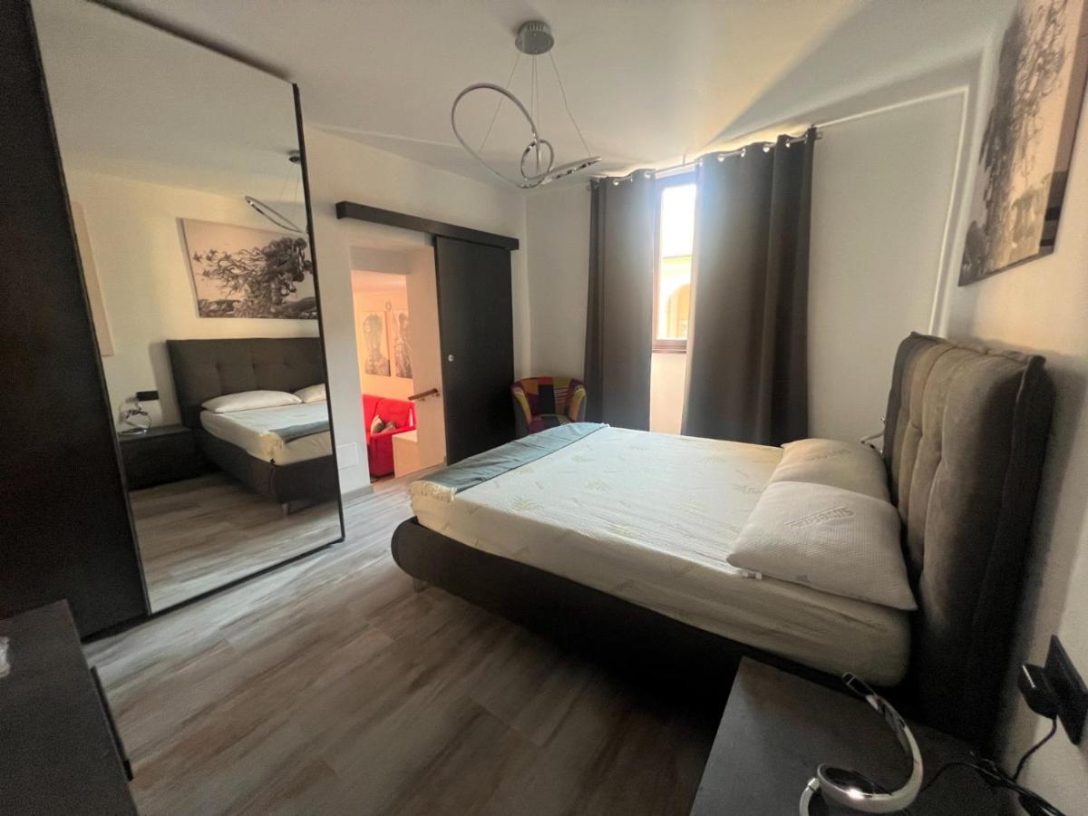 Apartment In Central Square With Lake View Lenno Exterior photo