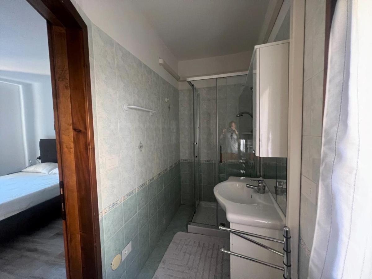Apartment In Central Square With Lake View Lenno Exterior photo